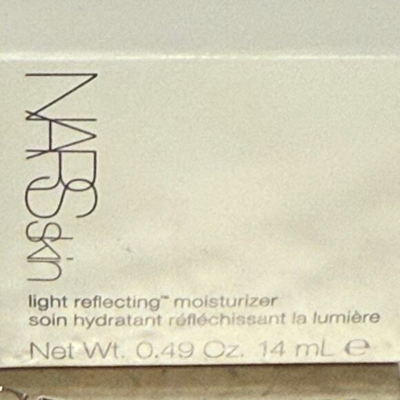 NARS Skin Light Reflecting Moisturizer - 14 mL - NEW in BOX - Picture 1 of 4